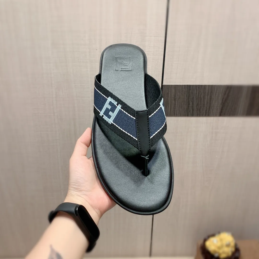 Slippers: New model: Factory price: 220💰💰🎩🎩🔥🔥《 Fendi FENDI* 》Series of slippers top purchasing agent 🔍🔍Men's 2022 counters are on sale simultaneously, original imported cowhide from Italy, exquisite workmanship,), sole: (super comfortable) original sole provided by the original factory, ⚠️ The exclusive double-layer movable molded bottom is super comfortable⚠️, the real thing is more beautiful🎬The real thing is more beautiful🔍🔍original order quality, you can enter and leave the counter at will, the correct size is 38-44, you can order 45. Long-term availability 266